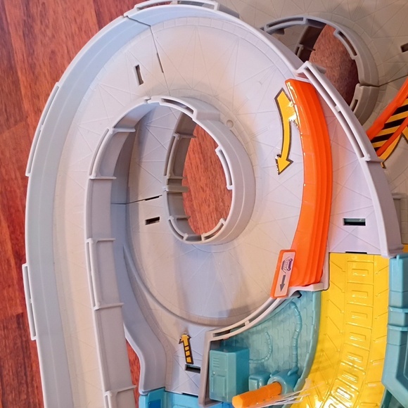 Matchbox car garage - Picture 6 of 15